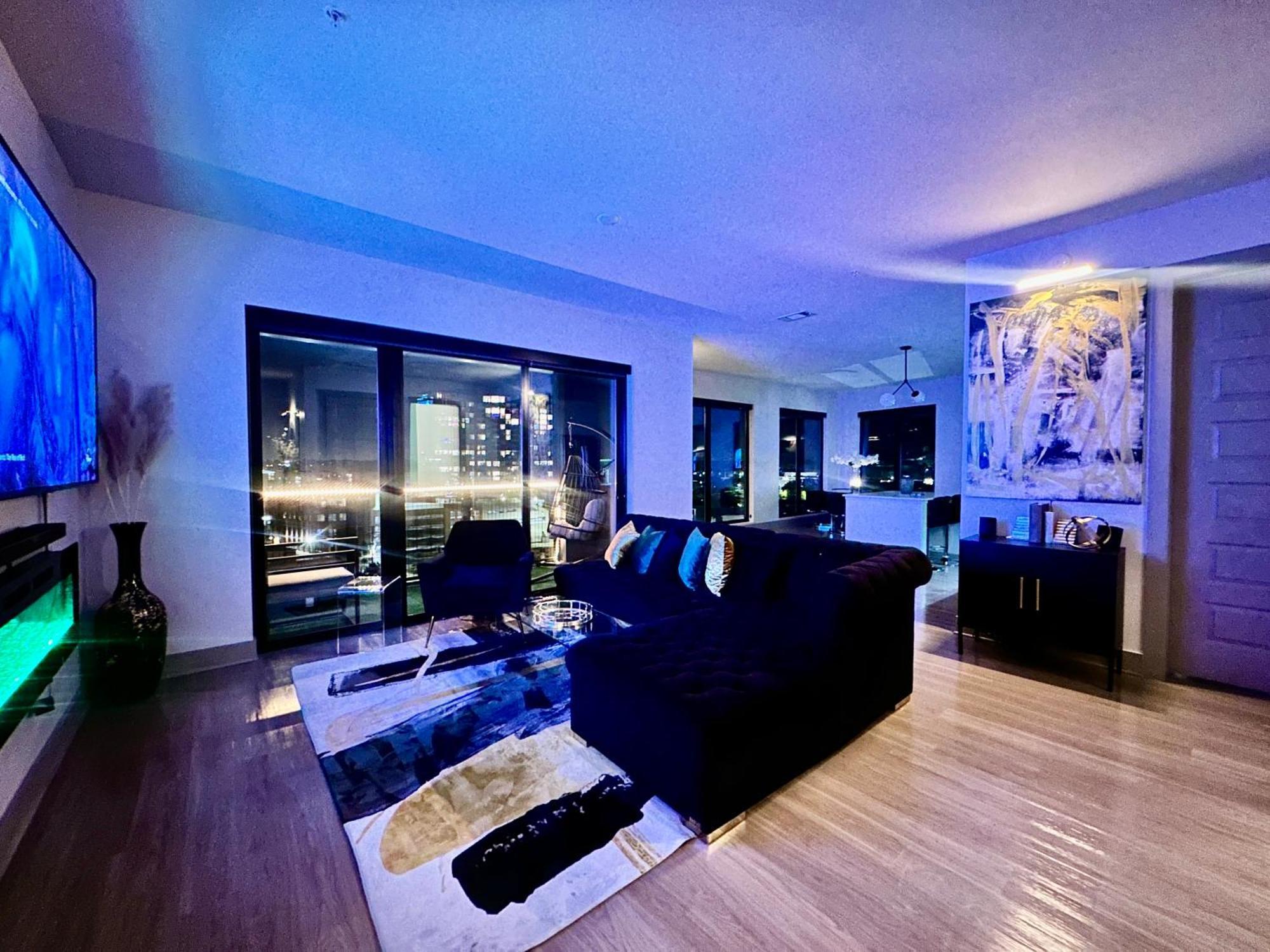 Апартаменты Modern Luxury At The Interlock Атланта Экстерьер фото