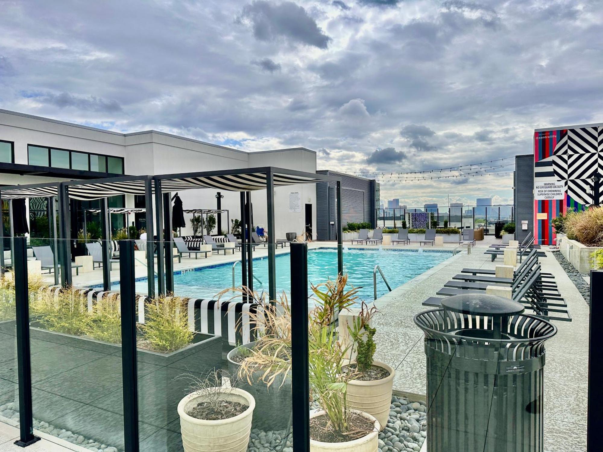 Апартаменты Modern Luxury At The Interlock Атланта Экстерьер фото