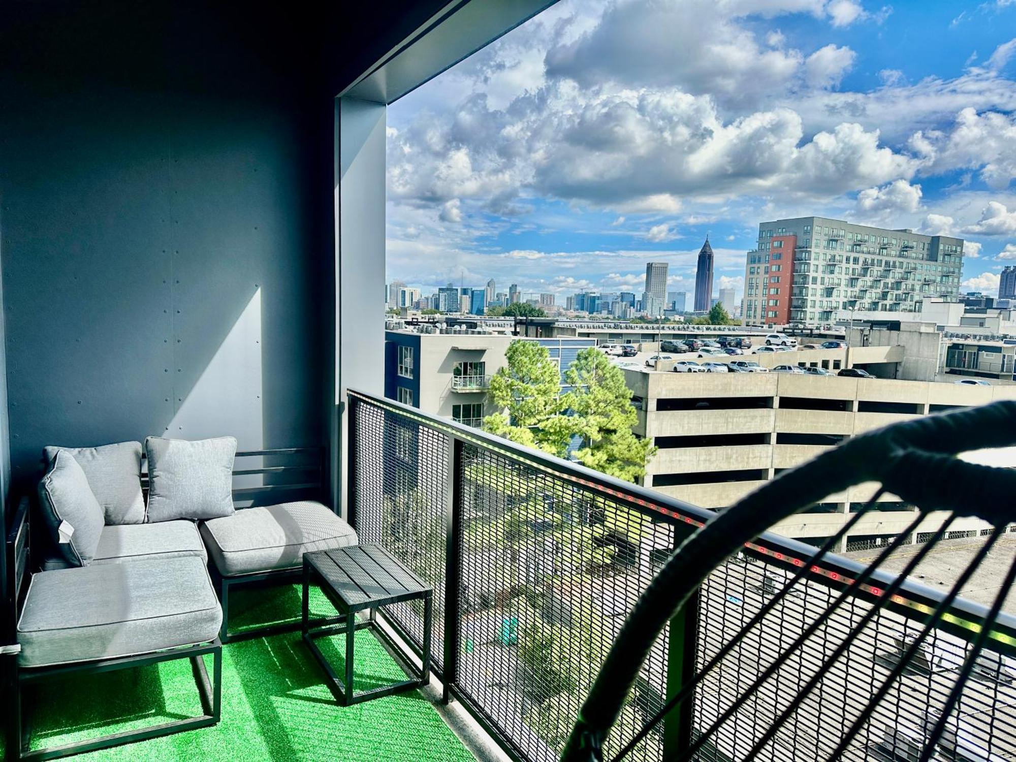 Апартаменты Modern Luxury At The Interlock Атланта Экстерьер фото